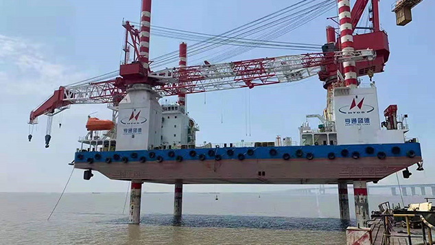 650t全回转起重机